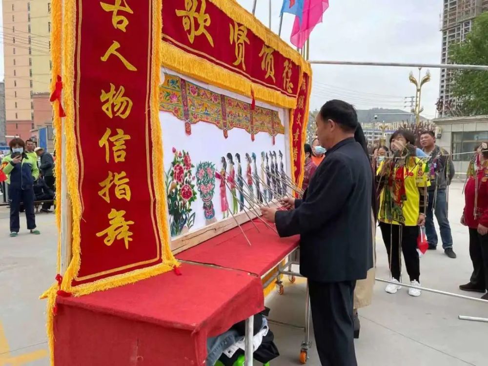 新澳門王中王期期中，揭秘彩票背后的秘密與策略，揭秘新澳門王中王彩票背后的秘密與策略，期期中探秘彩票世界