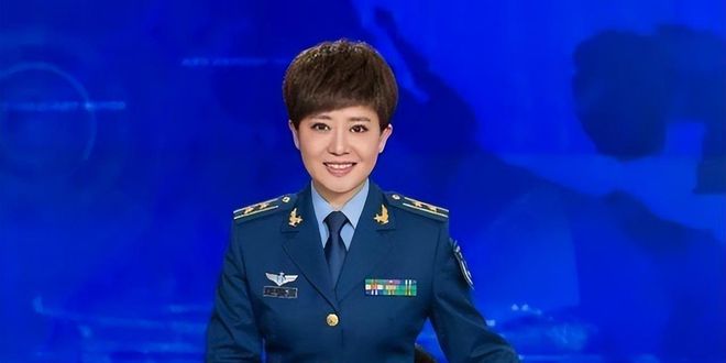 軍事節(jié)目女主持人，閃耀熒屏的星光，軍事節(jié)目女主持人，熒屏上的璀璨星光