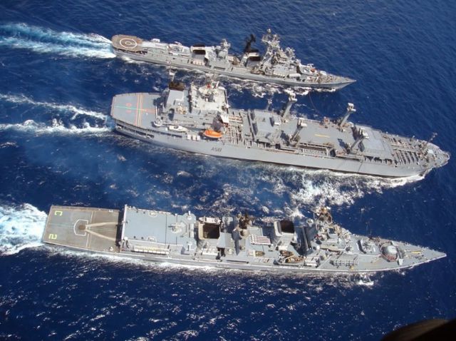 中國第三艘航空母艦下水，揭示強大國防新里程碑，中國第三艘航空母艦下水，國防實力再上新臺階