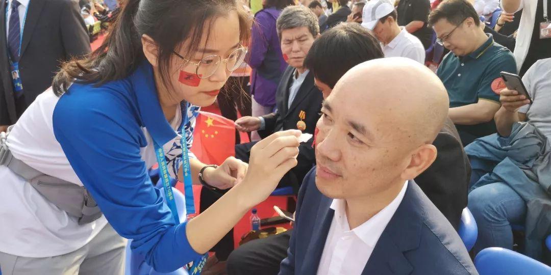 國慶閱兵視頻2019，回顧盛況，完整視頻再現(xiàn)輝煌，2019國慶閱兵回顧，盛況再現(xiàn)，輝煌視頻展現(xiàn)
