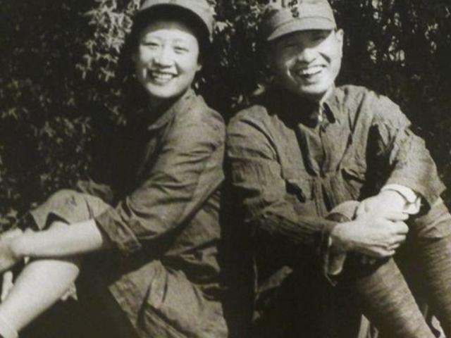 國防部長是干什么的，職責(zé)與重要性解析，國防部長職責(zé)與重要性解析，守護(hù)國家安全的重要角色