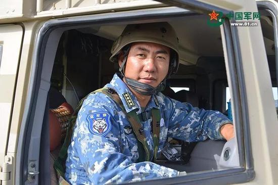 滿廣志現(xiàn)在是什么軍銜？深度解析其軍事生涯及成就，滿廣志的軍銜與軍事生涯，深度解析及成就概覽