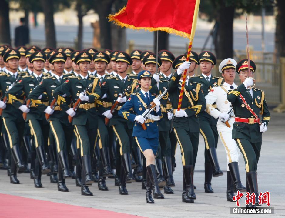三軍儀仗隊(duì)高清大圖，展現(xiàn)榮耀與威嚴(yán)的壯麗畫卷，三軍儀仗隊(duì)壯麗畫卷，榮耀與威嚴(yán)的高清展示