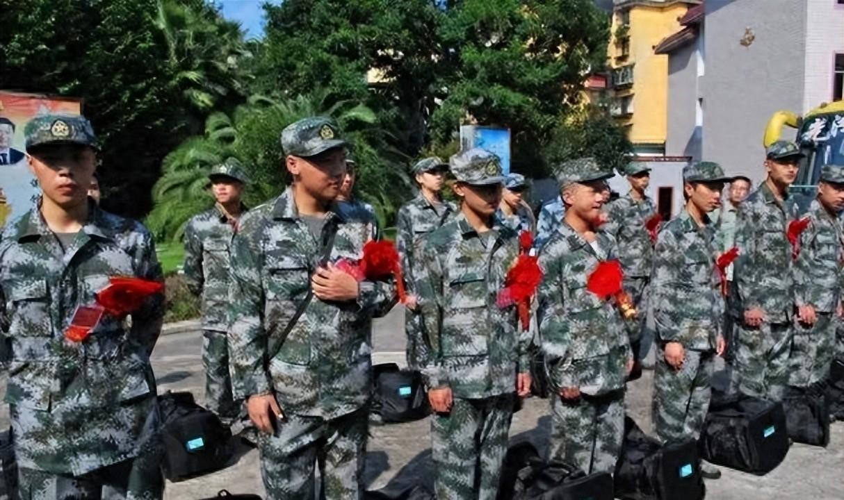 中央軍事委員會組成人員表及其職責(zé)與重要性，中央軍事委員會組成人員表、職責(zé)與重要性解析