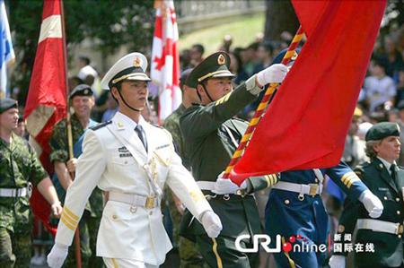 中國儀仗隊(duì)參加俄羅斯閱兵，展現(xiàn)軍威與友誼的壯麗畫卷，中俄友誼見證，中國儀仗隊(duì)參加俄羅斯閱兵，壯麗畫卷展現(xiàn)軍威與深情友誼