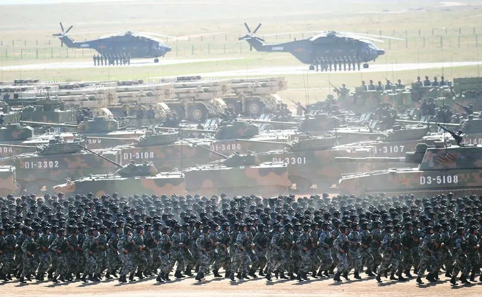 建軍90周年閱兵儀式，回顧輝煌歷程，展望嶄新未來，建軍90周年閱兵儀式，回顧輝煌歷程，展望嶄新未來，彰顯軍威國(guó)威的力量展示