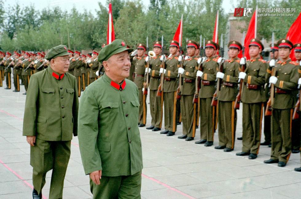 解放軍儀仗隊表演視頻，展現(xiàn)榮耀與力量，解放軍儀仗隊榮耀與力量的震撼表演視頻