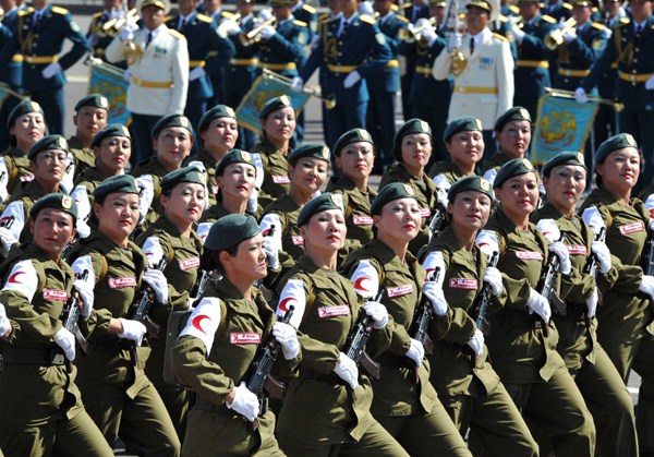 盤點世界各國閱兵，壯麗場面與軍事力量展示，全球閱兵盛況盤點，壯麗場面與軍事力量的展示