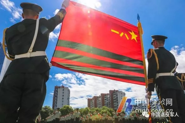 武警軍旗圖片高清，榮耀與力量的象征，武警軍旗高清圖片，榮耀與力量的永恒象征