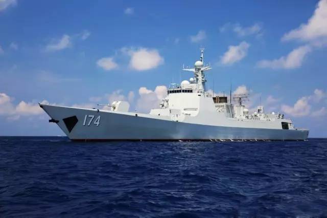 鄭州艦的服役地點(diǎn)，榮耀與擔(dān)當(dāng)?shù)囊娮C，鄭州艦榮耀見證，服役地點(diǎn)與擔(dān)當(dāng)?shù)臉s耀