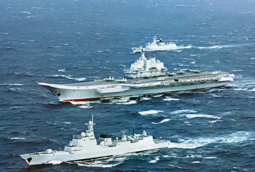 山東艦與伊麗莎白女王號(hào)，兩大戰(zhàn)艦的對(duì)比，山東艦與伊麗莎白女王號(hào)戰(zhàn)艦對(duì)比解析