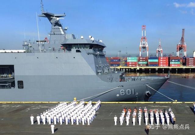 中國(guó)海軍節(jié)閱兵，展現(xiàn)中國(guó)力量的壯麗畫卷——紀(jì)念中國(guó)海軍節(jié)2022年盛大閱兵活動(dòng)，中國(guó)海軍節(jié)盛大閱兵，展現(xiàn)力量與榮耀的壯麗畫卷 2022年紀(jì)念活動(dòng)回顧