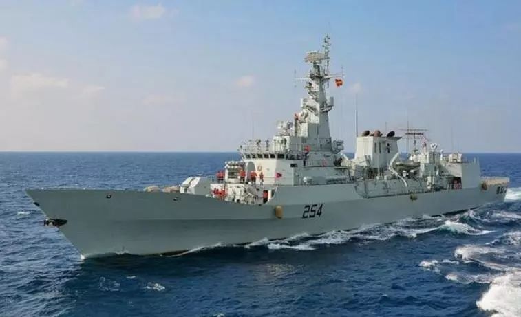 中國目前最先進的軍艦，展現(xiàn)強大的國防實力，中國最尖端軍艦彰顯國防實力