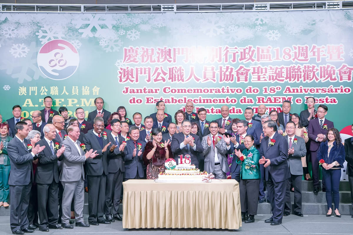 澳門(mén)掛牌正版掛牌，探索其背后的意義與價(jià)值，澳門(mén)正版掛牌背后的意義與價(jià)值探索