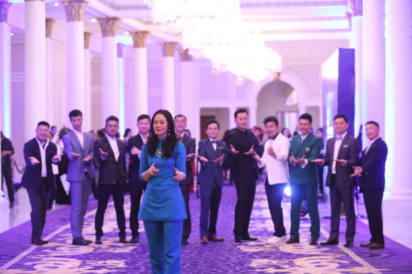 六肖期期中特一王中王——揭秘彩票背后的秘密，揭秘彩票背后的秘密，六肖期期中特一王中王探秘彩票世界