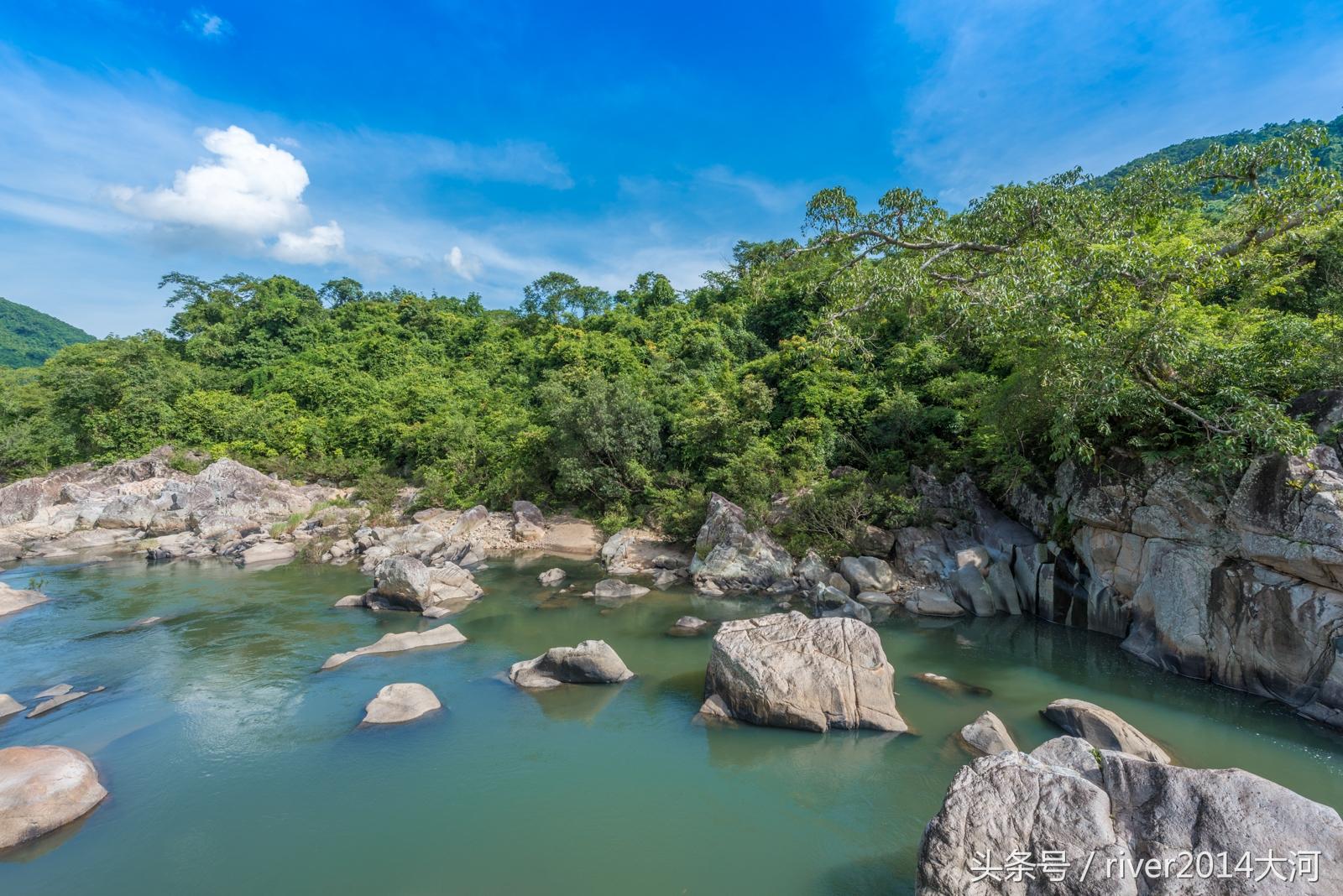 呀諾達(dá)熱帶雨林景點(diǎn)介紹，自然之美的獨(dú)特展示，呀諾達(dá)熱帶雨林，自然之美的獨(dú)特展示與景點(diǎn)介紹