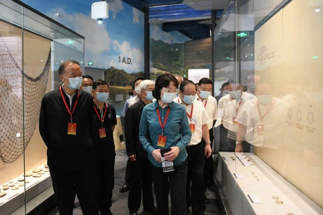 澳門今晚必開一肖掛牌，揭秘生肖運(yùn)勢(shì)與博彩文化交融的神秘面紗，澳門今晚生肖運(yùn)勢(shì)揭秘，博彩文化與生肖運(yùn)勢(shì)交融的神秘面紗