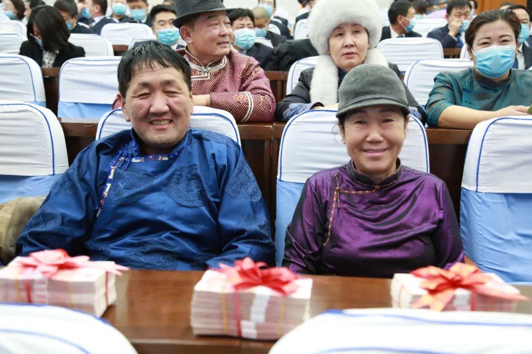 額濟納旅行社旅游報價詳解，額濟納旅行社旅游報價全面解析