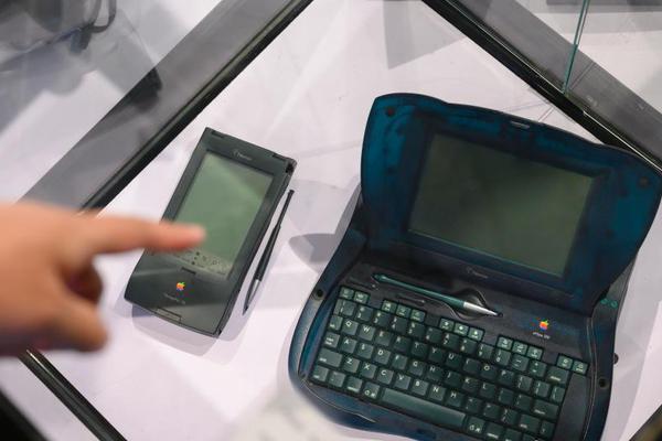 劉伯溫資料四肖選一肖，揭秘傳奇人物劉伯溫的一生，揭秘傳奇人物劉伯溫的一生，四肖選一劉伯溫資料全解析