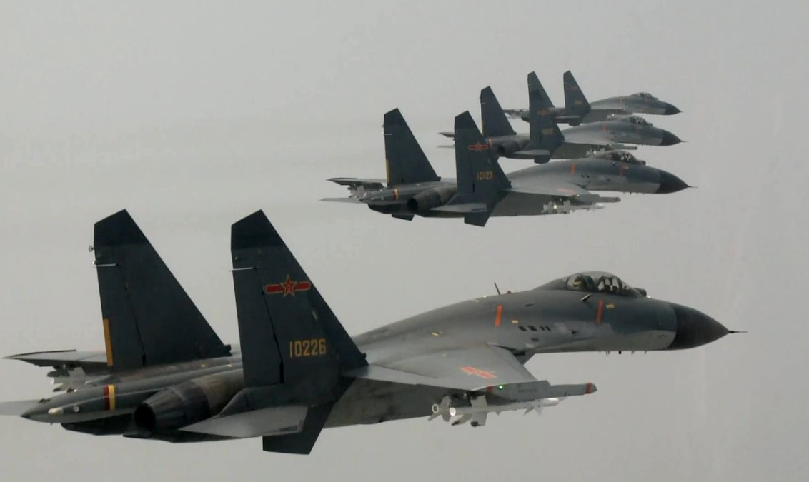 殲-11戰(zhàn)斗機(jī)數(shù)量及其在中國(guó)空軍中的地位，殲-11戰(zhàn)斗機(jī)數(shù)量及在中國(guó)空軍中的地位與影響