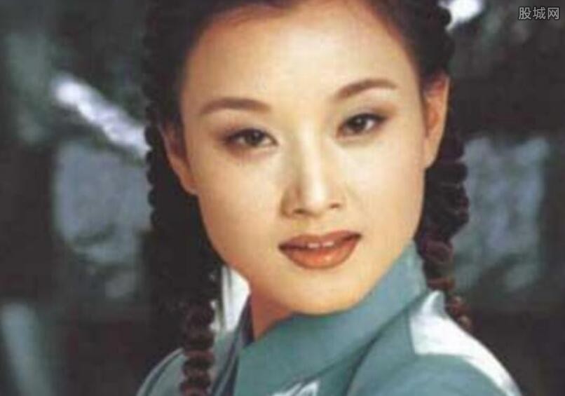 溫崢嶸個人資料及老公身份揭秘，溫崢嶸個人資料和老公身份曝光