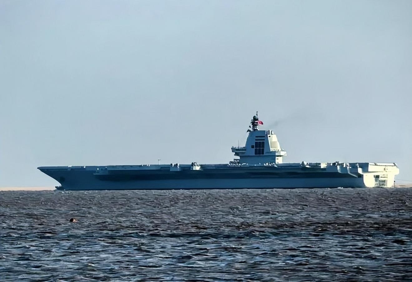 揭秘航母風采，2022年航母003最新照片一覽，揭秘航母風采，最新航母003照片曝光，展現(xiàn)強大實力